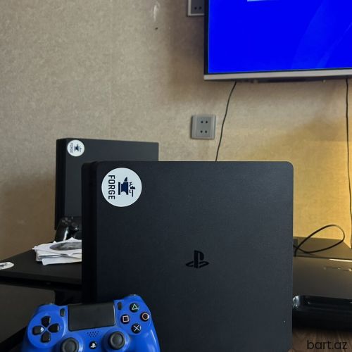 Sony Playstation 4 Slim 
