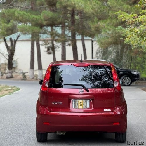 Nissan Note: 1.5 l | 2012 il