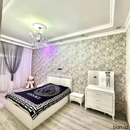 Sumqayitda 3 otaqli mənzil satilir.