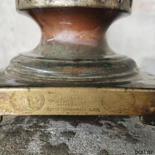 Samovar satilir üstündə 3 pecati var