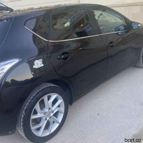 Nissan Tiida: 1.8 l | 2014 il 