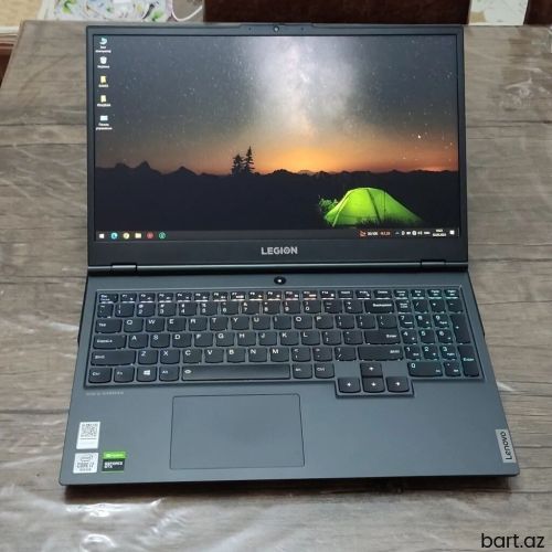 Intel Core i7, 16 GB, 15.6 