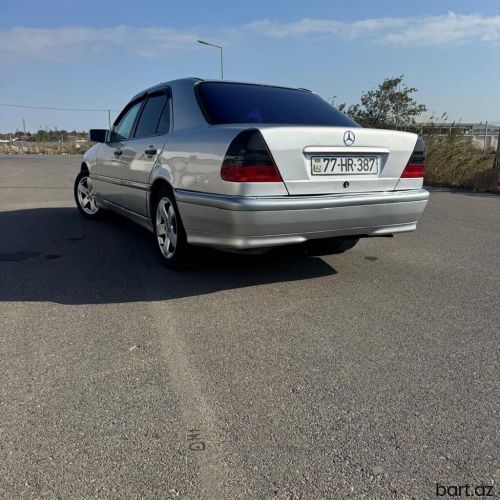 Mercedes-Benz C-Class: 2.3 l | 1998 il 