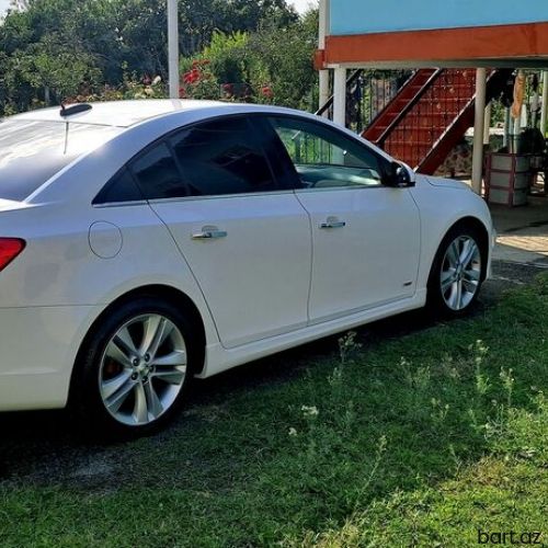 Chevrolet Cruze: 1.4 l | 2015 il 
