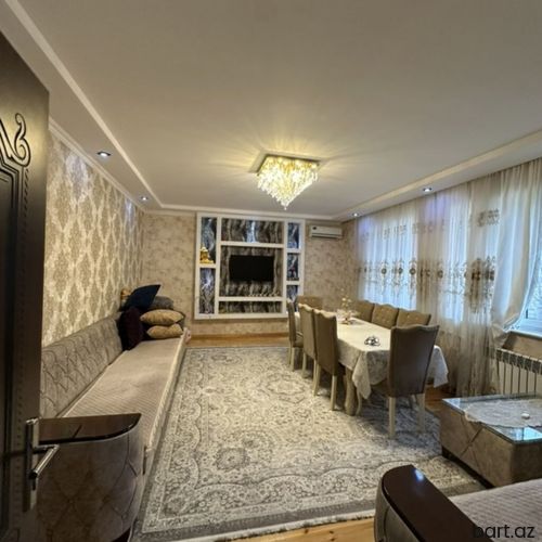 Yeni Ramana 5 otaqlı həyət evi satilir.
