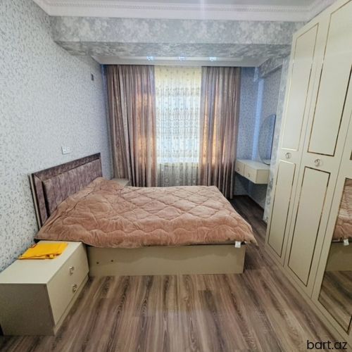 Xirdalanda 3 otaqli mənzil satilir.