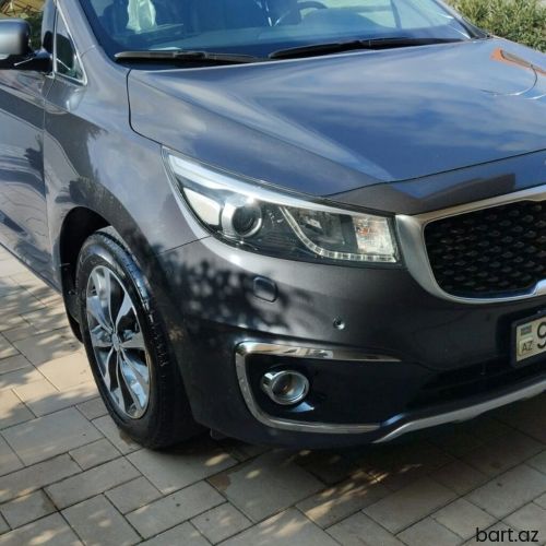 Kia Carnival: 2.2 l | 2017 il