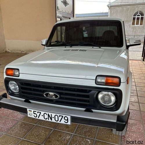 VAZ (LADA) 4x4 Niva: 1.7 l | 2013 il 