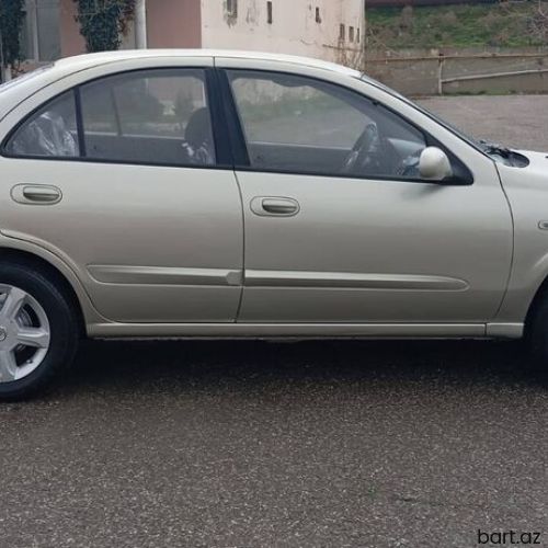 Nissan Sunny: 1.6 l | 2008 il