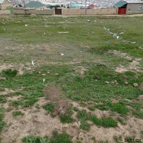 Binəqədi rayonunda 10 sot torpaq sahəsi satilir.