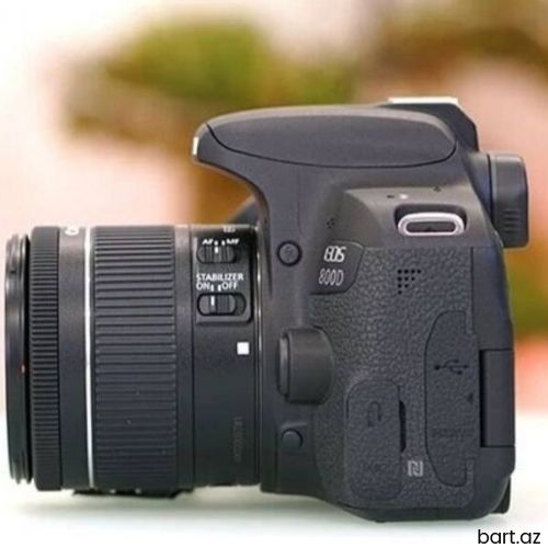 Canon 800D 18-55mm.