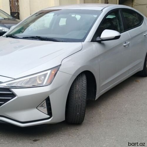 Hyundai Elantra: 2 l | 2019 il