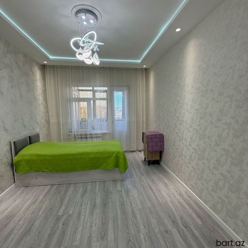  Bakıxanov qəs., 3 otaqlımənzil satilir.
