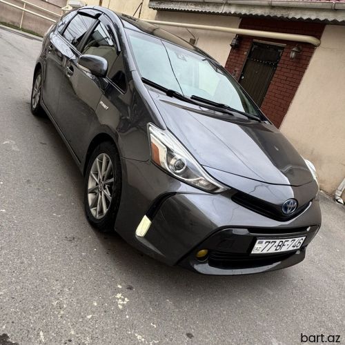 Toyota Prius: 1.8 l | 2015 il 