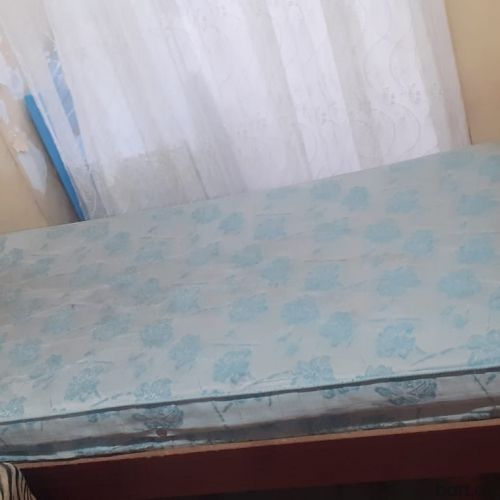 Tək nəfərlik döşəkli kravat çarpayı