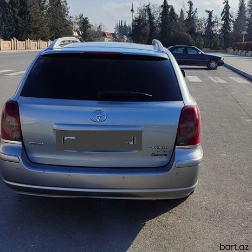Toyota Avensis: 2 | 2008 il 