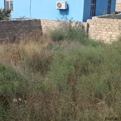 Suraxani qəs-də 3 sot torpaq sahəsi satilir.