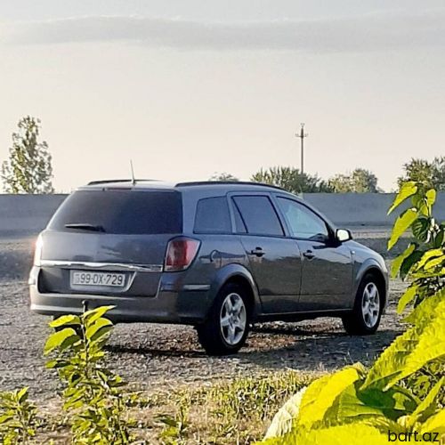 Opel Astra: 1.3 l. | 2006 il 
