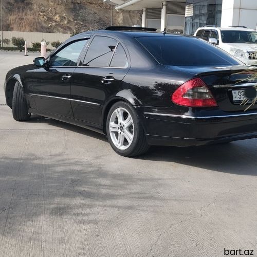 Mercedes-Benz E 220: 2.2 l | 2007 il 