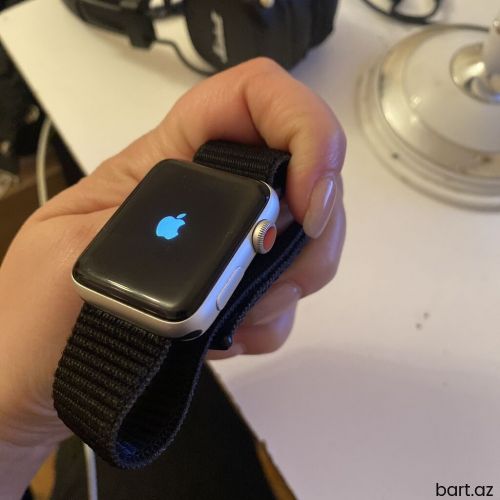 Apple watch 3 series .