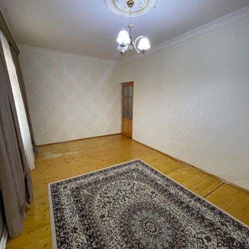 Buzovnada 3 otaqli mənzil satilir.