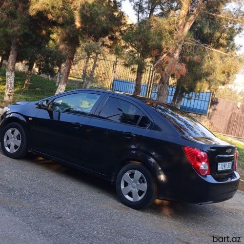 Chevrolet Aveo: 1.4 l | 2013 il