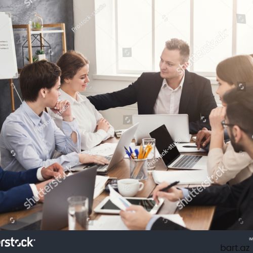 Məlumat Meneceri tələb olunur