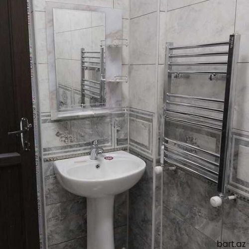Masazirda 2 otaqli mənzil  satilir.