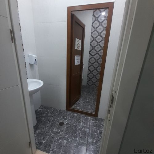 Əhməd Rəcəbli küçəsində ofislerin icaresi 