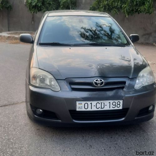 Toyota Corolla Verso: 1.4 l | 2004 il