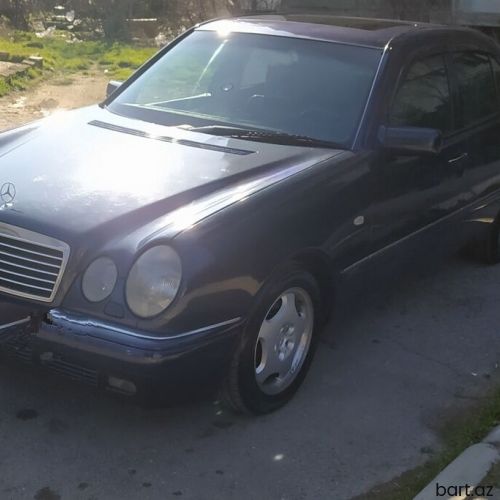 Mercedes-Benz E 230: 2.3 l | 1996 il