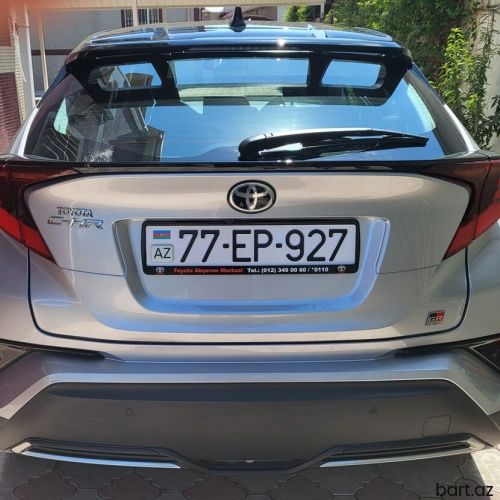 Toyota C-HR: 2 l. | 2022 il 