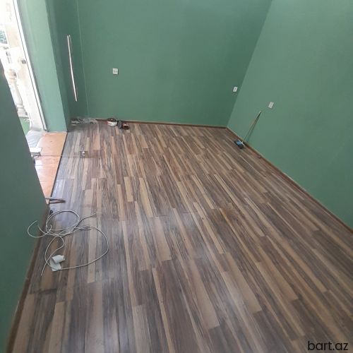 mərkəzdə 17kv mağaza  icarəsi