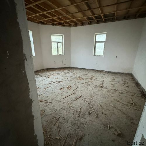 10 sotda 7 otaqlı podmayak ev