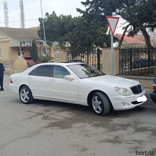 Mercedes-Benz S 350: 3.5 l | 2003 il