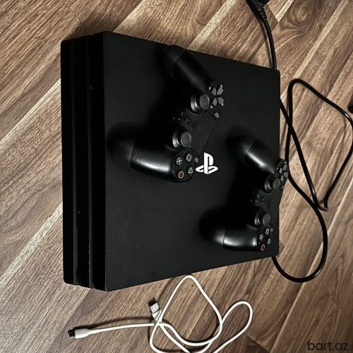 Ps 4 pro 1 Tb