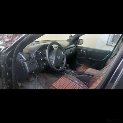 Mercedes-Benz ML 350: 3.5 l | 2003 il 