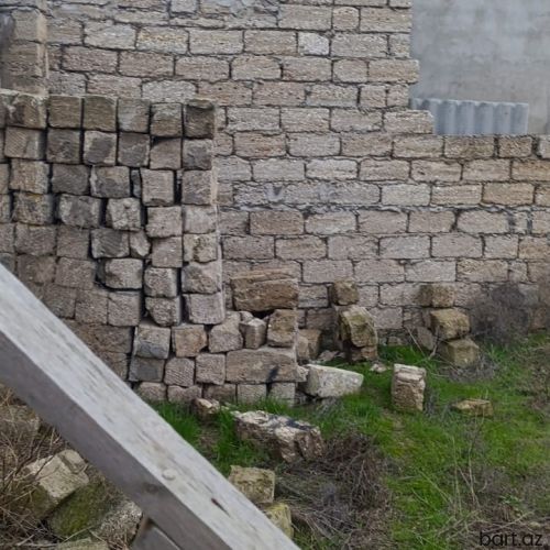 4 sot torpaq satılır