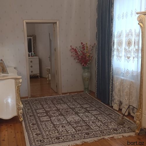 4 otaqlı həyət evi satılır