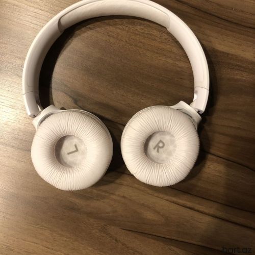 Qulaqcıq JBL orijinal satılır.