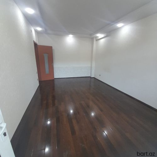 nizamidə 5 otaqlı ofis icarəsi