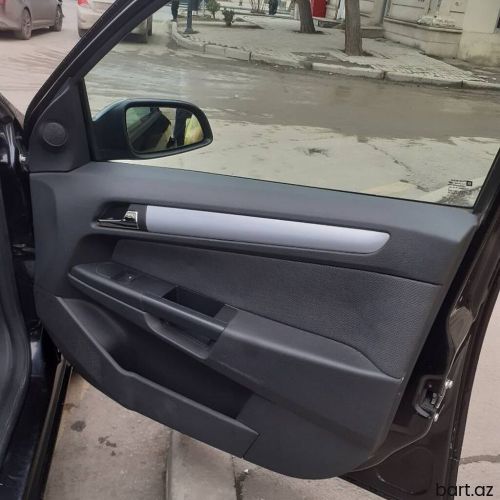 Opel Astra: 1.4 l. | 2005 il 
