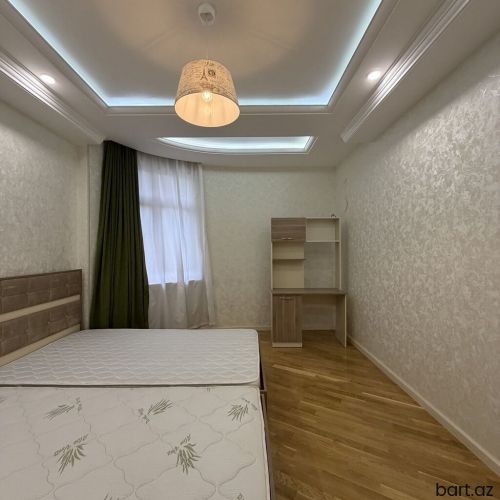 Masazır qəs-də 3 otaqli mənzil satilir.