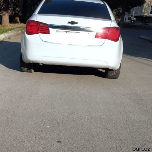 Chevrolet Cruze: 1.4 l | 2013 il 