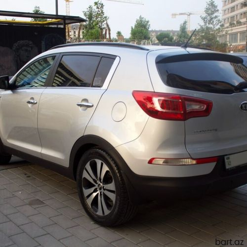 Kia Sportage: 2.4 l | 2012 il 