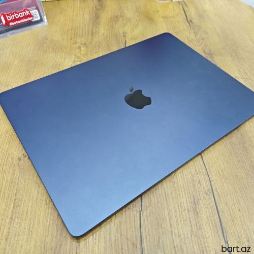 Macbook air M3/15 inc/RAM 16GB