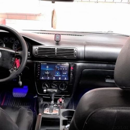 Volkswagen Passat: 2002 il