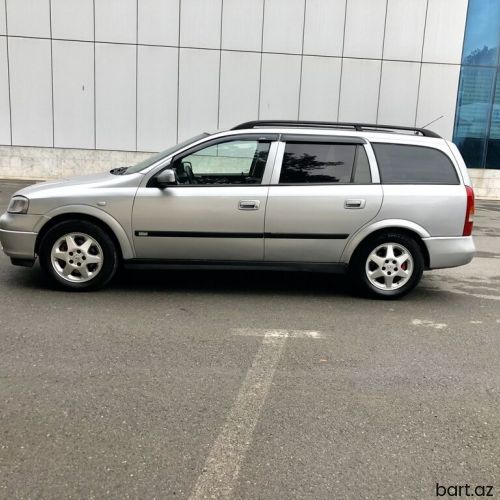 Opel Astra: 1.8 l | 1998 il 