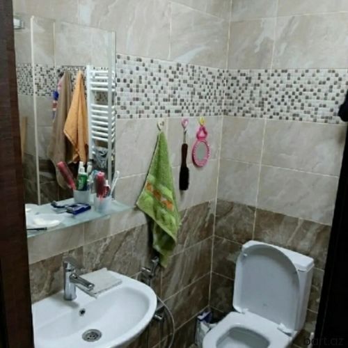 Yeni Günəşli qəs-də 1 otaqli mənzil satilir.