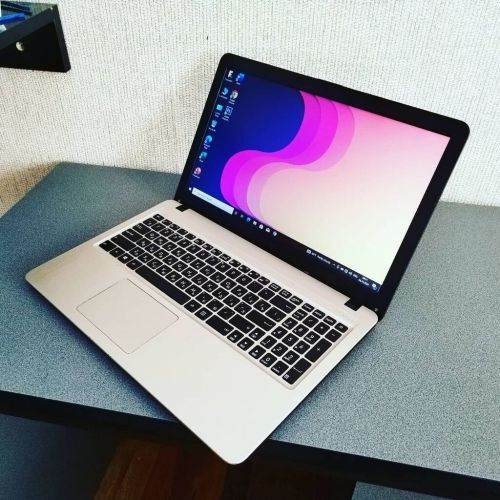 ASUS 15.6 